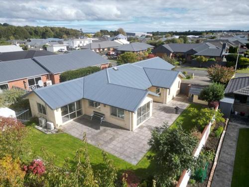 Invercargill Casa | Quiet in the Court