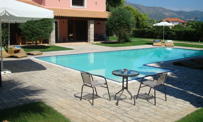 Zacharo Villa | Luxury Beach Villa, a unos 5 minutos a pie de la playa, la piscina super grande, paz absoluta