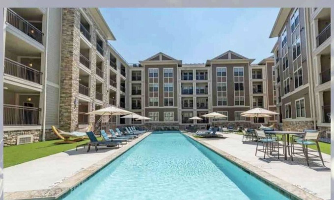 Lazybrook/Timbergrove Condominio | Quiet/luxury stay in the heart of Houston , near everything