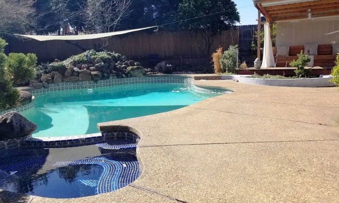 Rancho Cordova Casa | Quiet Oasis with Pool & Hot Tub just off Riverfront