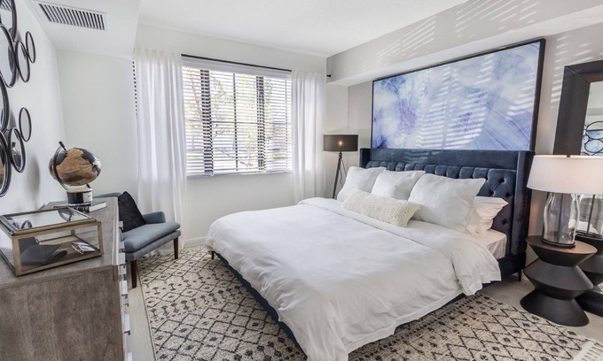 Tahoe Valley Casa | Quiet, quaint getaway to relax