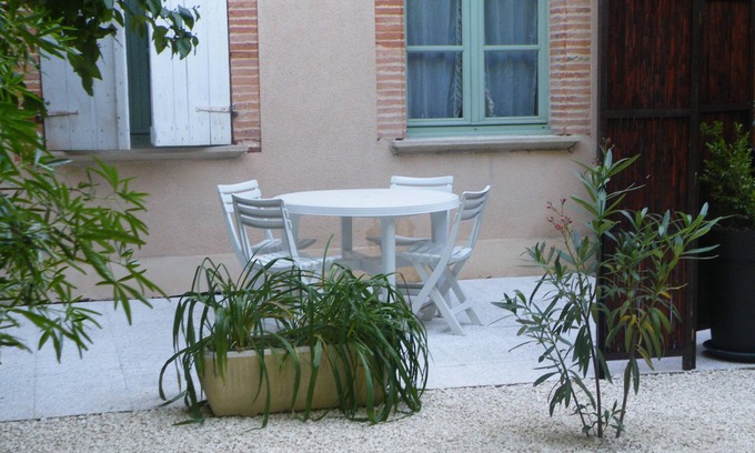 Beaumont-de-Lomagne Apartamento | Casa rural en la ciudad, tranquila y relajante.
