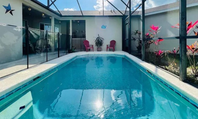 Trafalgar Village Casa | Quiet retreat close to Disney