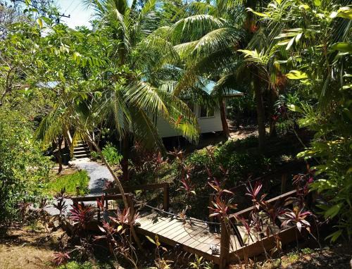 Gibson Bight Casa | Quiet Retreat, Ideal For An Intimate Romantic Getaway Or 2 Couples