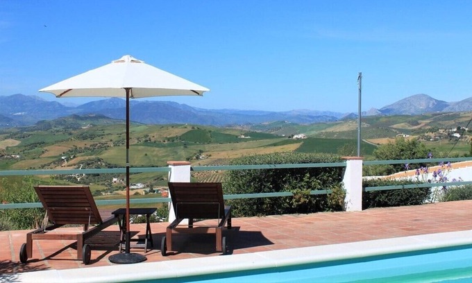 Antequera Cabaña | Quiet rural villa with private pool and fabulous panoramic views