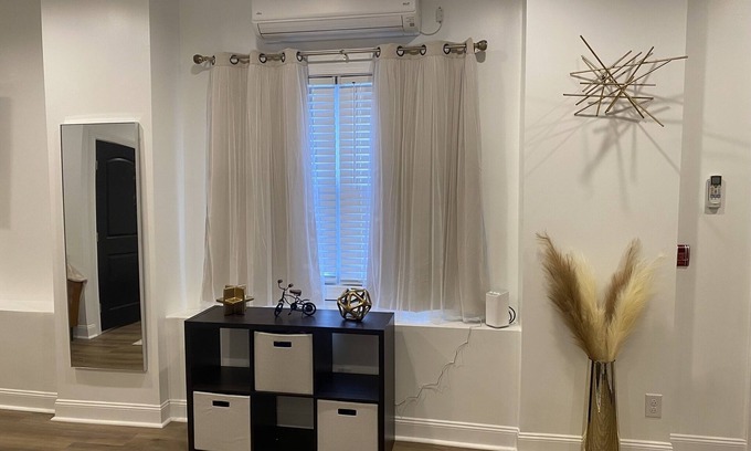 West Philadelphia Apartamento | Quiet, Secluded, & Spacious efficiency apartment