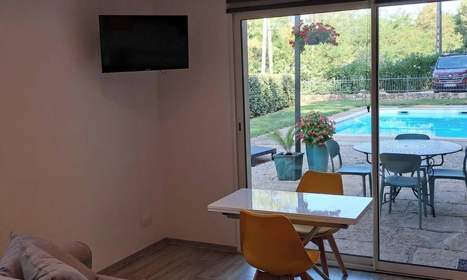 Les Assions Apartamento | Quiet studio in a small corner of Ardèche, in Les Assions at the foot of the Cévennes mountains