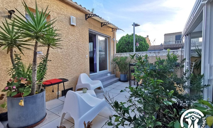 Marseillan Apartamento | Quiet studio in Marseillan for 1 couple 2 children or 2 biker couples