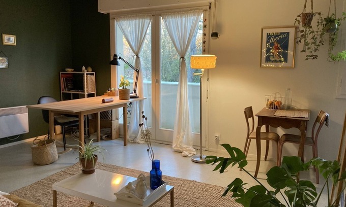Moulin du Comte Apartamento | QUIET STUDIO near town center facing park/river vilaine :)