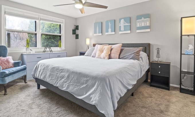 Fairport Casa | Quiet, stylish, & family-friendly 3 BR in Fairport