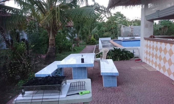 Rosales Villa | Tranquila villa de tres dormitorios cerca de muchos servicios