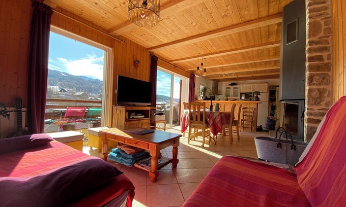 Ancelle Casa | Quiet, unoverlooked chalet 2 minutes from the village center