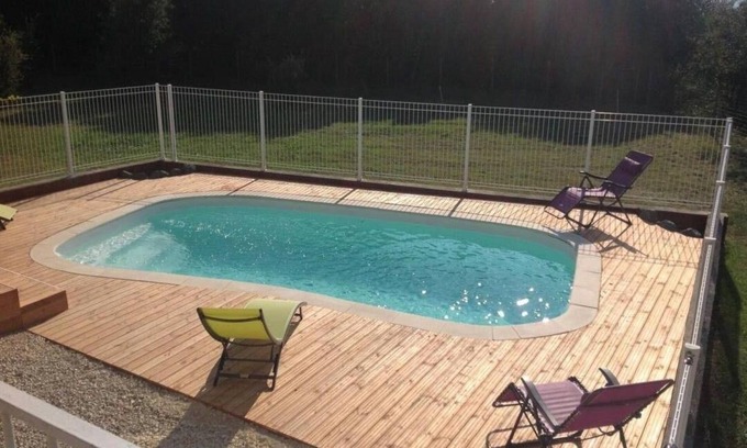 Viviers Villa | Quiet villa, sleeps 6, private pool