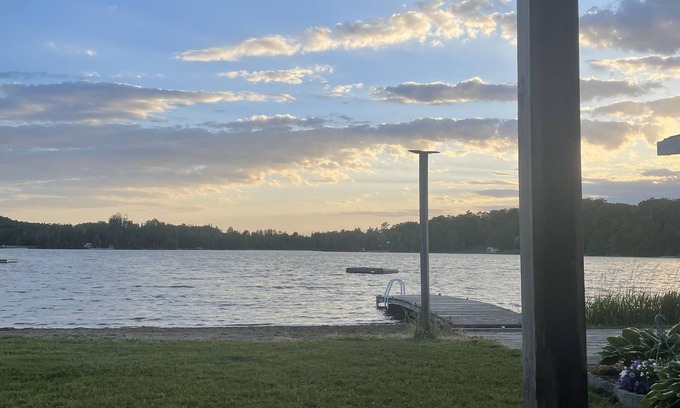 Chatsworth Cabaña | Quiet Waterfront Retreat on Connell's Lake