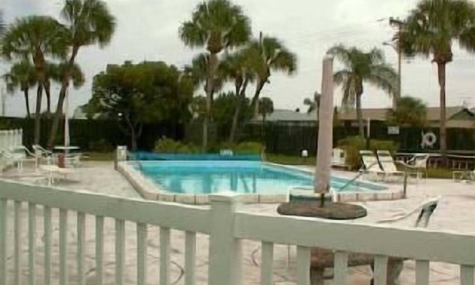 Apollo Beach Condominio | Condominio con vista al mar