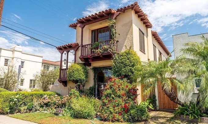 Belmont Shore Casa | Quincy La Casa