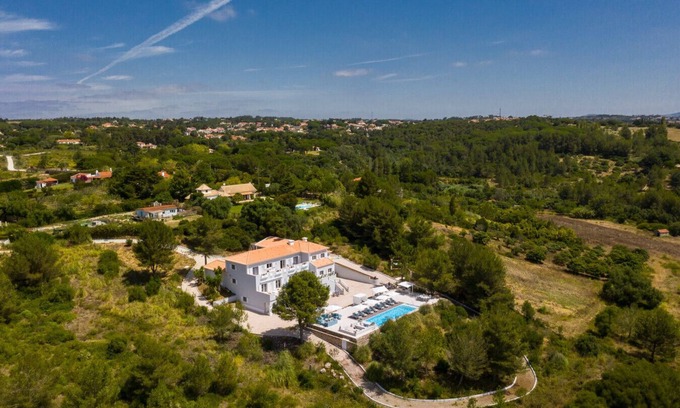Monserrate Villa | Quinta da Serra - Villa - Heated Pool, Jacuzzi!