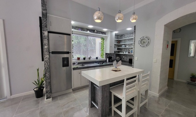 Xpu-Ha Apartamento | COLIBRI departamento ,hermosos porches y gardines