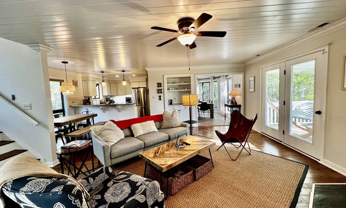 Bald Head Island Casa | Quintessential BHI escape. NEW! Updated Beach House