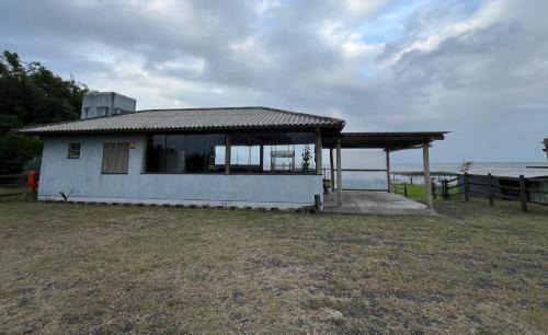 Terra de Areia Casa | Quiosque beira da lagoa