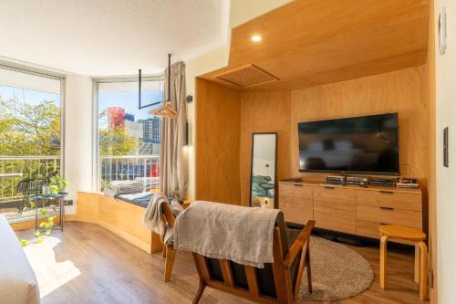 Brisbane Central Business District Apartamento | Quirky CBD Studio with Pool Sauna and Balcony
