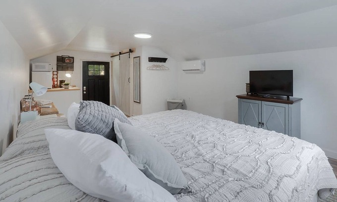 Lookout Mountain Apartamento | Quite Quaint & Tranquil Studio Apartment