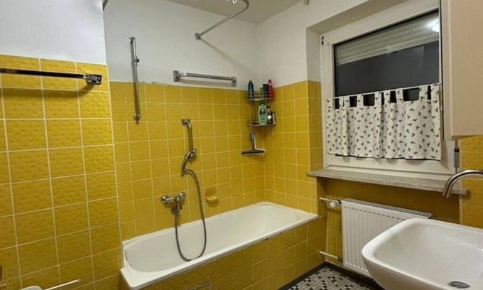 Waldperlach Apartamento | Quite Room in green Munich with neighbouring forests and parks! Peacefull area