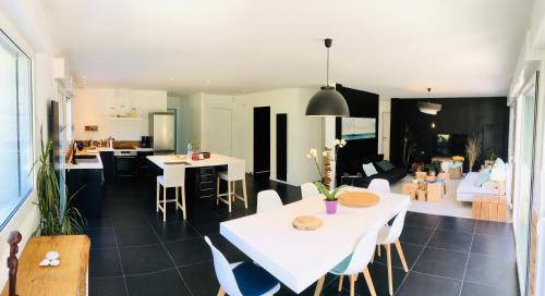 Plomeur Casa | Résidence des trois pins