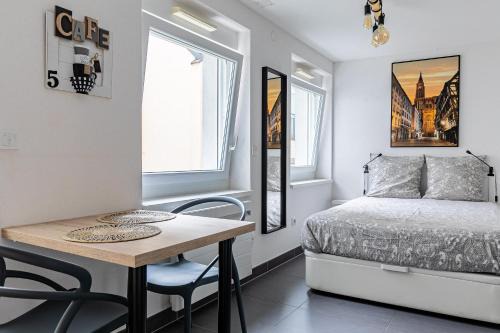 Poincare Apartamento | Résidence le premium, hyper centre, studio tout équipé