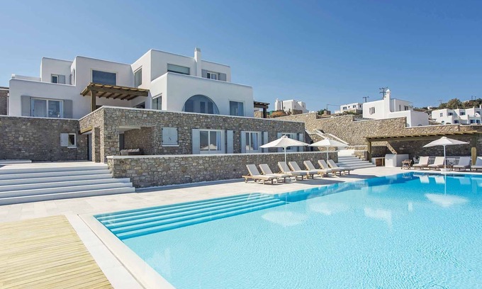 Psarou Villa | R 3172 Psarou Delight Villa