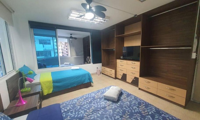 El Cangrejo Apartamento | R-8 Amplio apartamento en zona turística.