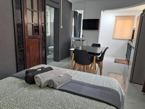 Tombeau Bay Casa | R Garden Studio 2 moderne pour couple dans un cadre relaxant et confortable