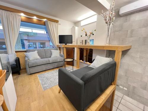 Forze Armate - Sella Nuova Apartamento | "R&P apartment", short term stay, elegant design, Bisceglie metro station, easy for San Siro and Fiera Milano, free parking