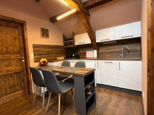 Kirchbierlingen Apartamento | R&R Apartment