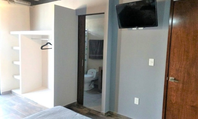 Ciudad Lopez Mateos Apartamento | LUXURY STUDIO (LUCKY) A 5 MIN DEL ITESM CEM (R01)