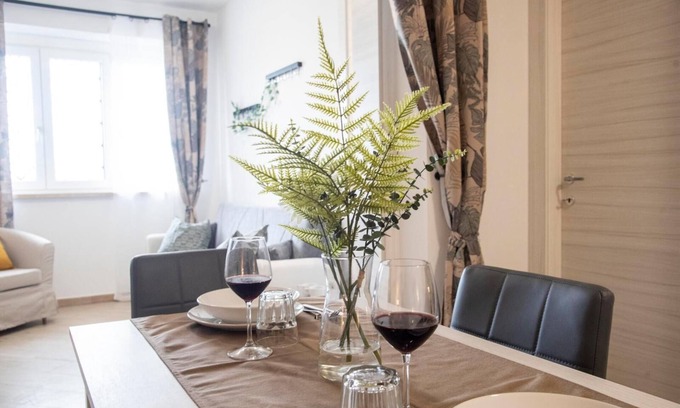Ciampino Apartamento | R16 STUDIO APARTMENT WITH LIVING AREA