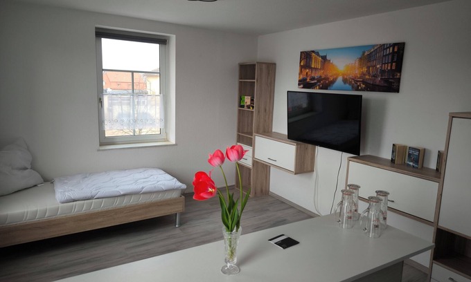Zeitz Apartamento | R2LIVING the small vacation apartment for a pleasant stay