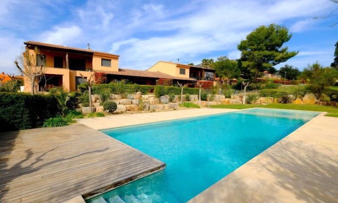 Bonmont Terres Noves Apartamento | Rabassades by Interhome