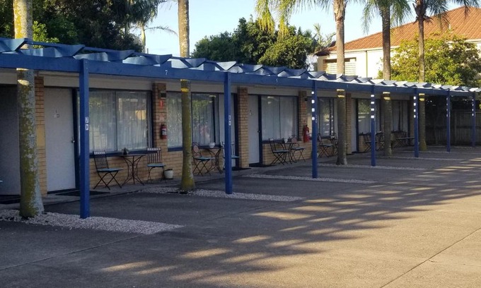 Hamilton Hotel | Raceways Motel