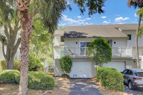 Twin Oaks Casa | Racquet Club 28 by Wild Dunes, in Resort Core