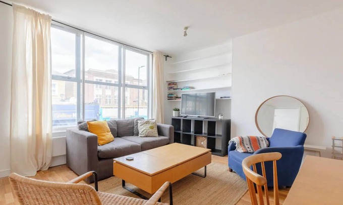 Finsbury Park Apartamento | Radiant 3BD Flat with Terrace, Holloway