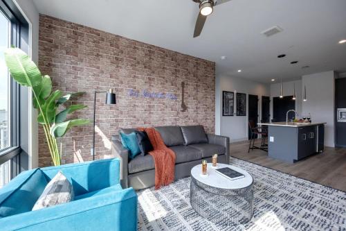 Midtown Casa | Radio Stars - Odyssey - Pool & Gym