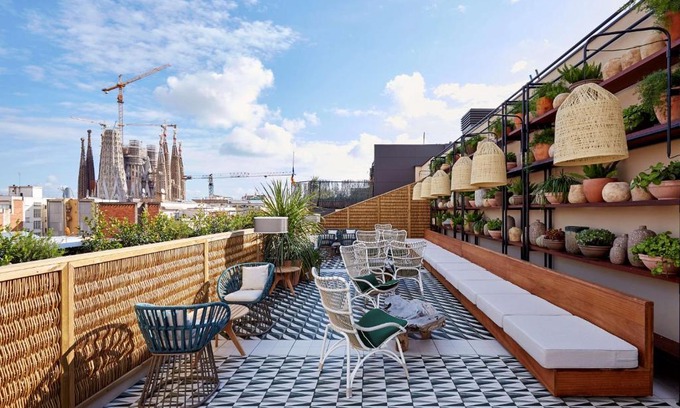 el Camp d'en Grassot i Gracia Nova Hotel | Radisson Blu 1882 Hotel, Barcelona Sagrada Familia