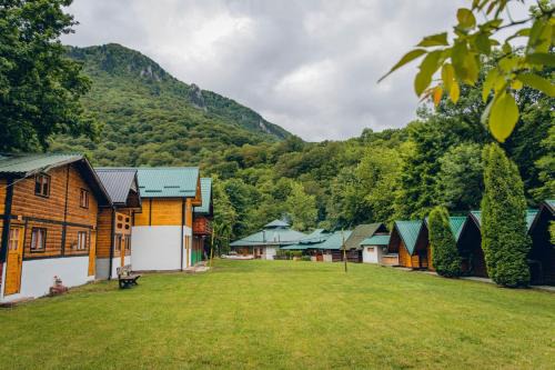 Foca Otro | Rafting Kamp Mačak