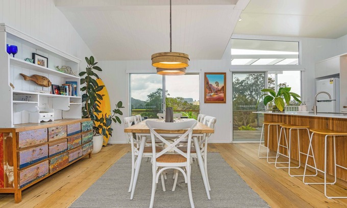 Mooball Cabaña | Rail Trail Retreat - Artisan Rural home - 5 mins only to pristine beaches!