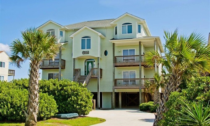 Emerald Isle Casa | Rain Forest, Oceanfront House in Emerald Isle, NC!