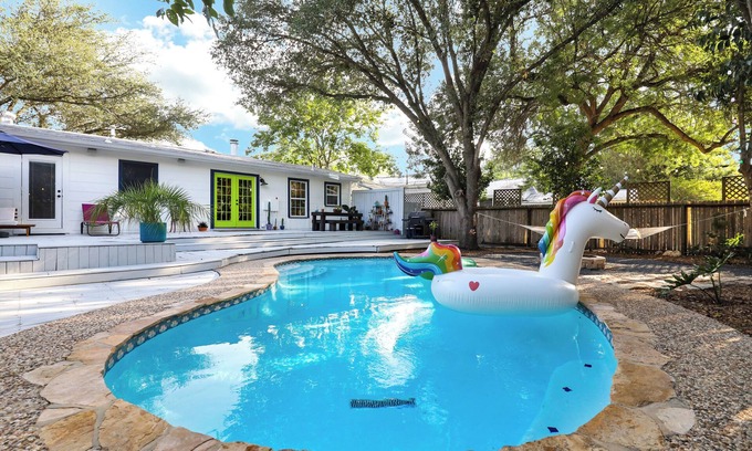 Terrell Heights Casa | Rainbow Casa