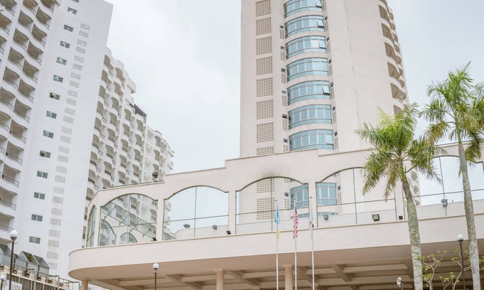 Tanjung Bungah Apartamento | Rainbow Paradise Beach Resort by LWE