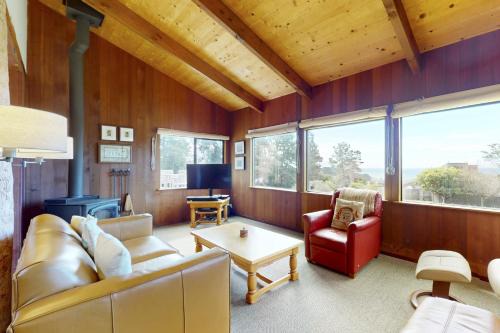 Sea Ranch Casa | Rainbow's End