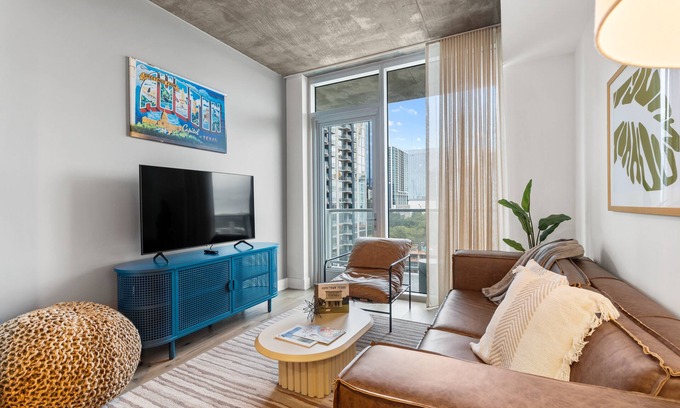 Travis Heights Condominio | Rainey Street Lux High Rise Condo